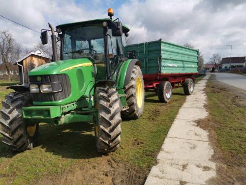 IMG-5db509487cc85954451826694d2a49a3-V