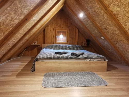 IMG-7637a27e51f4fc9bd75cc5a1ec31693b-V