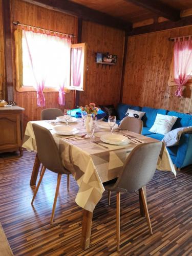 IMG-cff8264d345fc1b5be5f263cb78ff994-V